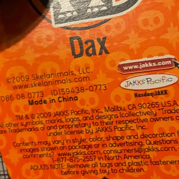 Skelanimals Dax in Disguise 2009 Jakks Target Exclusive Plush Stuffed Animal Dog - Picture 2 of 6